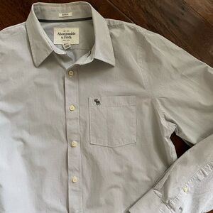 Abercrombie and Fitch Gray checkered button down shirt, size XXL